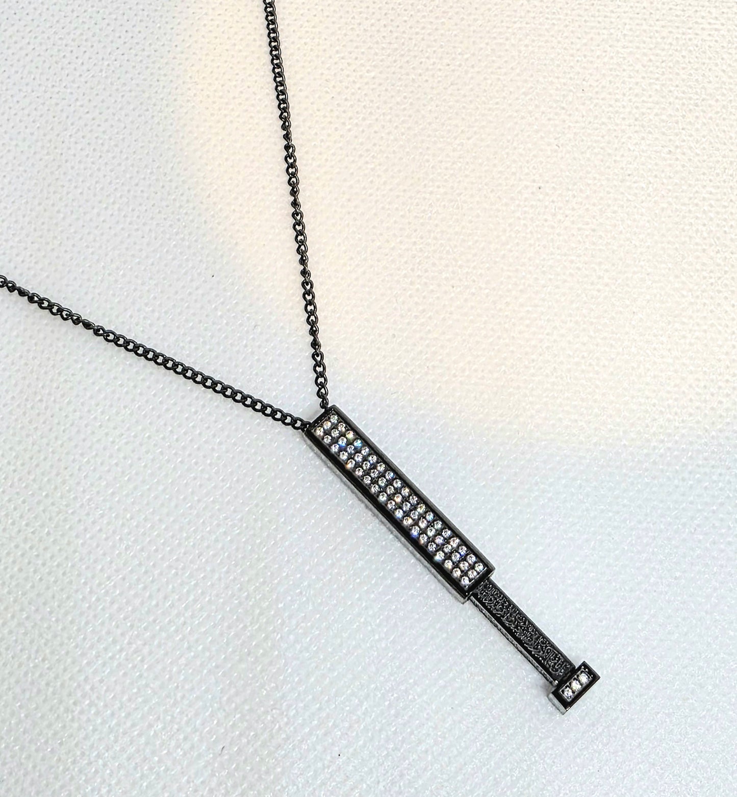 Retractable Kursi 3D bar zircon pendant