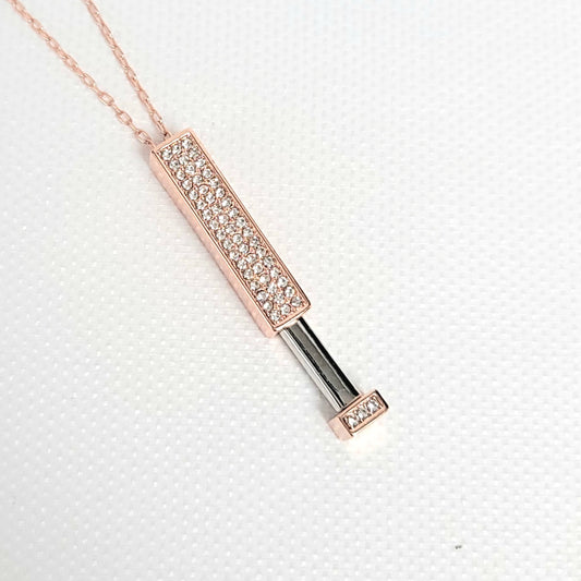 Retractable 3D bar zircon pendant